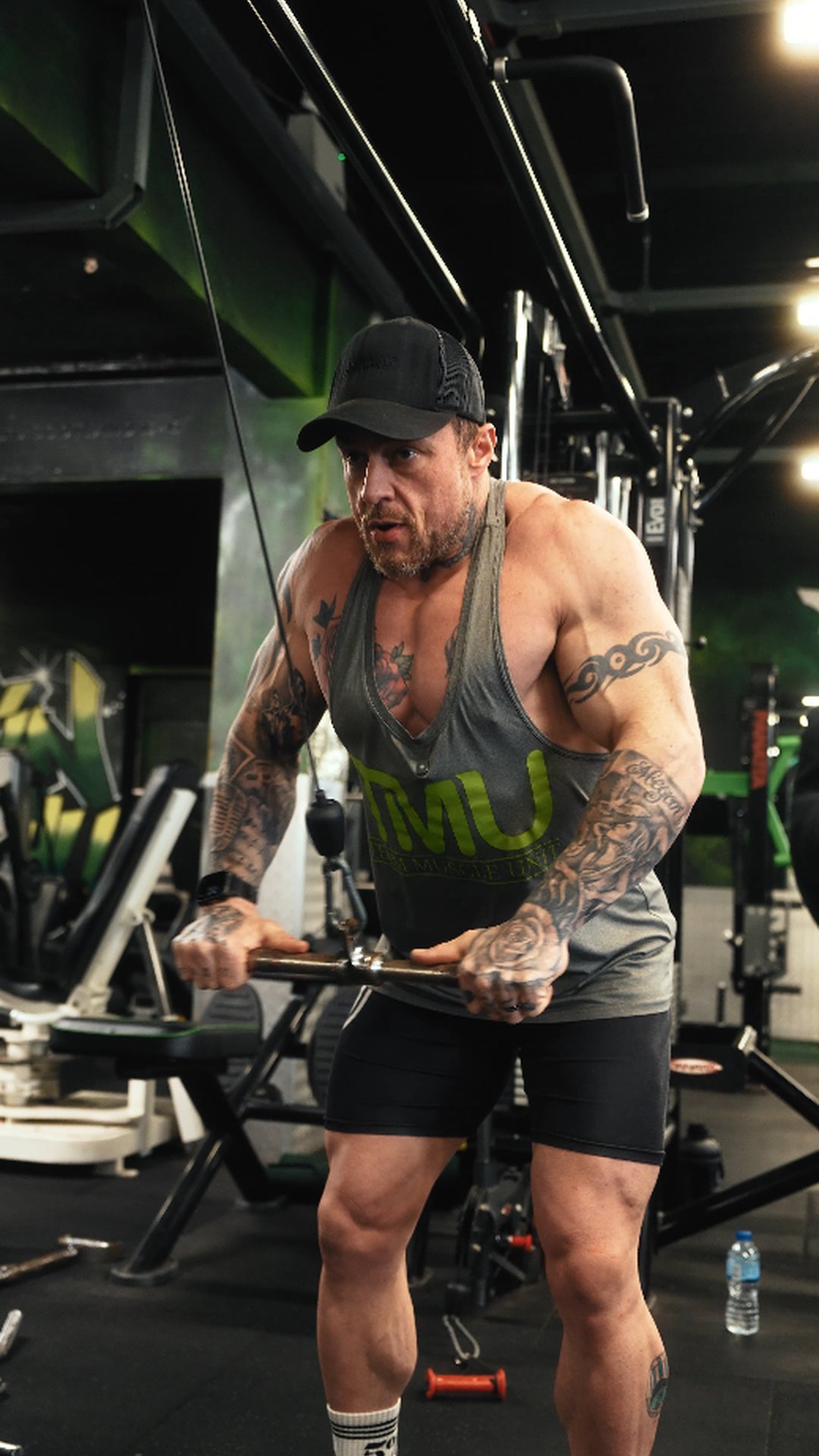 Prime the lats — Jody Hopwood Fox